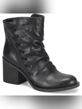 NEW BORN | $180 Toni Whipstitched Leather Boots